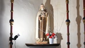  l'église de la Pommeraye : la vierge
